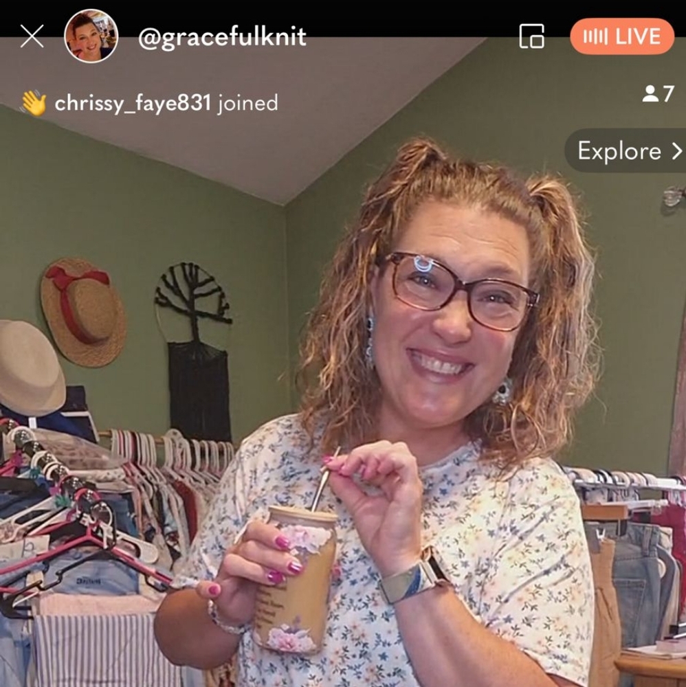 Gracefulknit is LIVE!!! Please ❤️ this to be notified when I go LIVE! - Picture 8 of 10